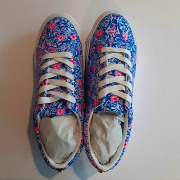 Lilly Pulitzer Abigail Sneakers Size 9M Blue Peri like New In Box - Picture 4 of 5